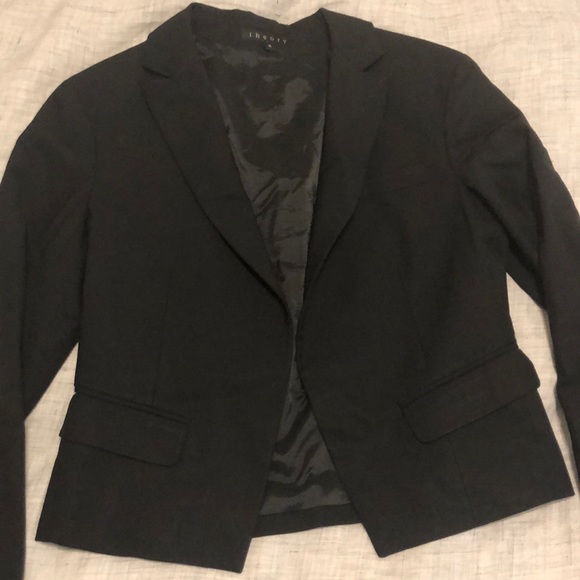 Theory black cropped blazer - Picture 2 of 6
